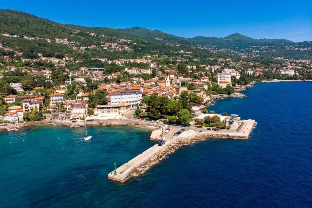 Apartman Barocco Lovran Exterior foto
